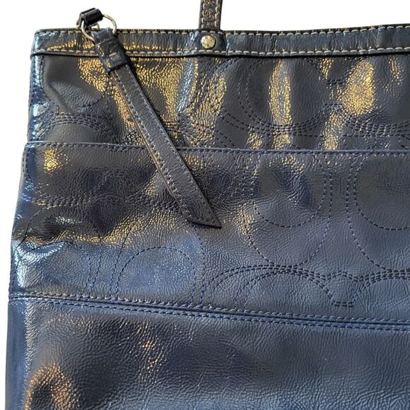 Coach Peyton Patent Leather Shoulder Tote Navy Embossed C Logo No. G1281-F19198 - Picture 10 of 15